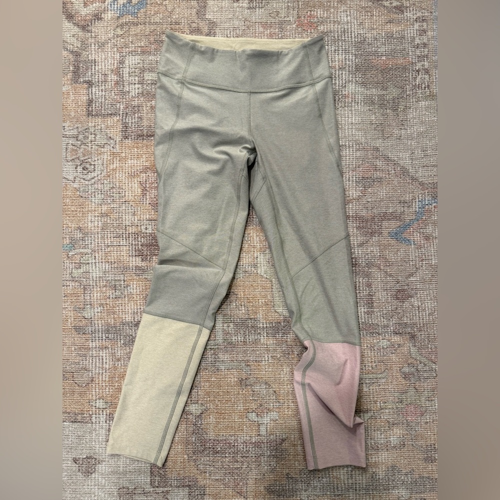 Outdoor Voices 7/8 Dipped Work Out Athletic‎ Legging Dipped Women’s S